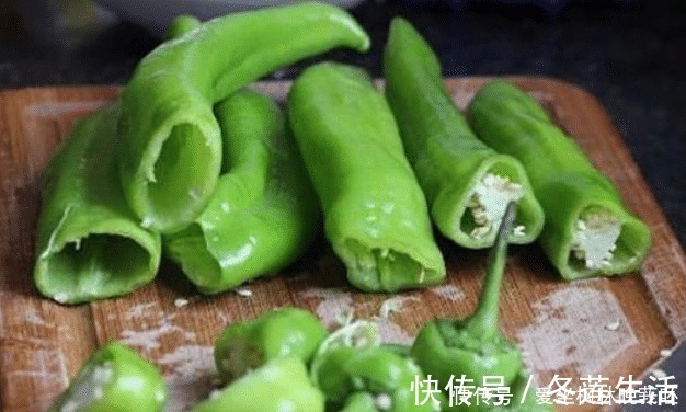 油炒青椒|做虎皮青椒，第一步不是倒油！大厨教你做法，快速起虎皮，更入味