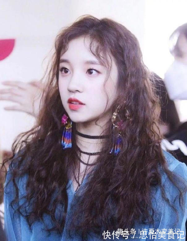 发型 不管你是奔几的女性,这4种显老发型千万别留,不仅像大妈还伤发