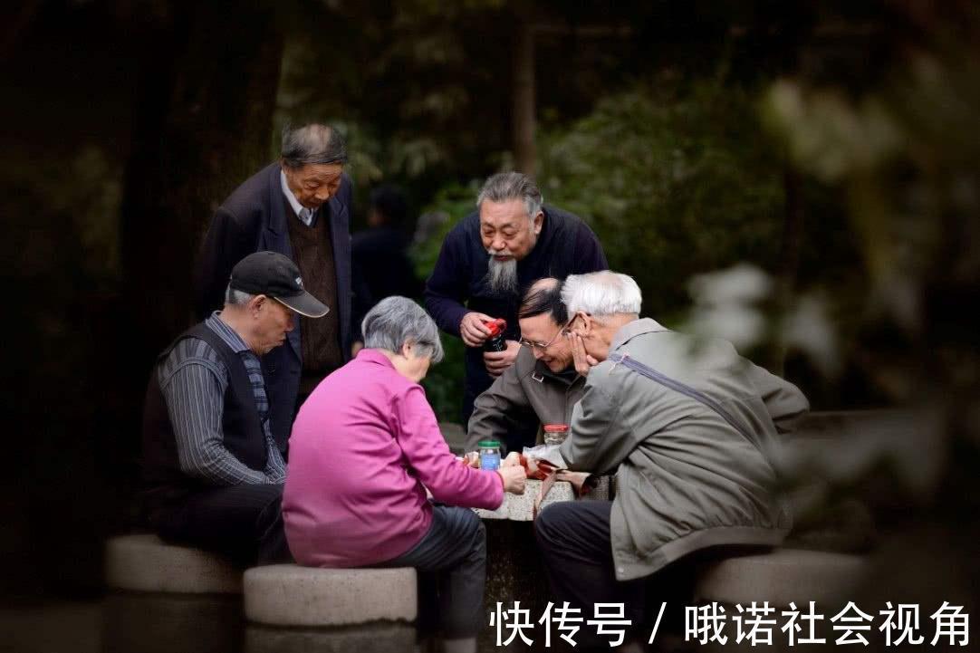 脑梗|脑梗多半是吃出来的！医生告诫：4类食物还不忌口，还会一堵再堵
