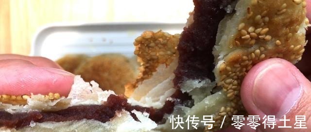 豆沙馅|芝麻豆沙酥饼，制作简单，层层酥脆，一口下去直掉渣，香酥可口！