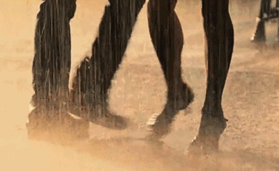 素湃 国潮鞋做得有多牛?雨天不湿鞋,穿一天不捂脚,好看还不贵