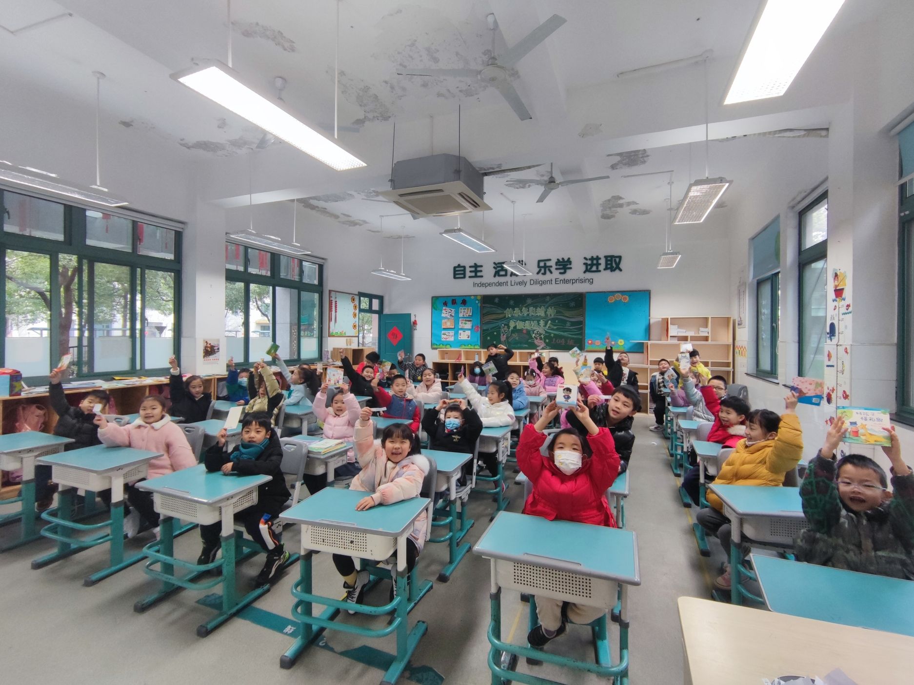 同学们|杭州市育才外国语学校：传承冬奥迎亚运激励奋起新学期