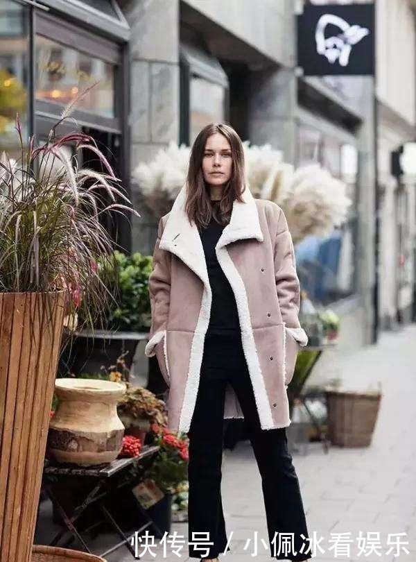 穿搭|今冬火了一种穿法,叫“厚外套+喇叭裤”,精致优雅又保暖,爱了