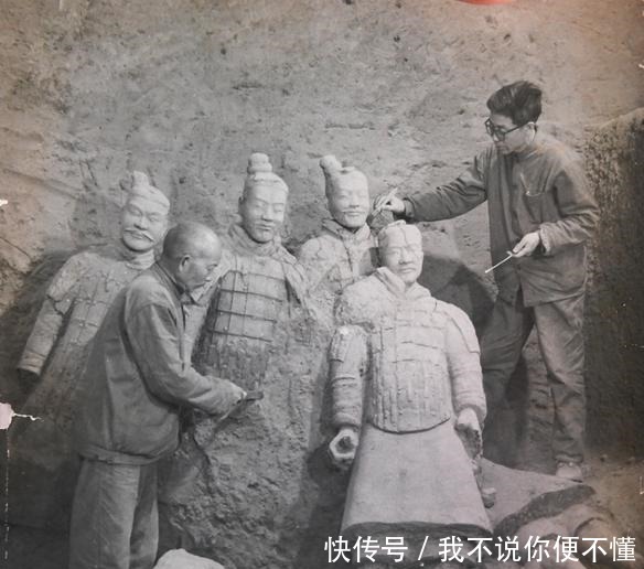 中年|“秦俑之父”袁仲一记得很个兵马俑长相,它们在哪个位置……!
