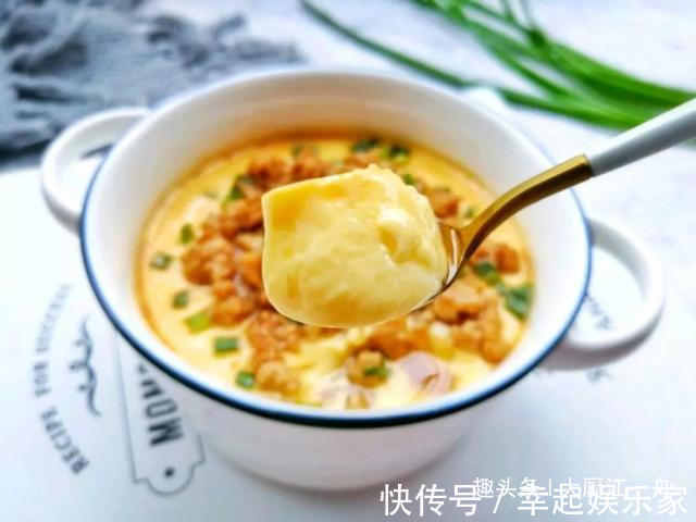 老少皆宜|蒸水蛋,开水蒸还是凉水蒸很多人都没做对,难怪鸡蛋总呈蜂窝状