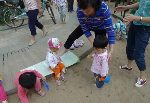 孩子|母亲自责13岁的娃最多长到1米5,儿科医生家长都有这个毛病