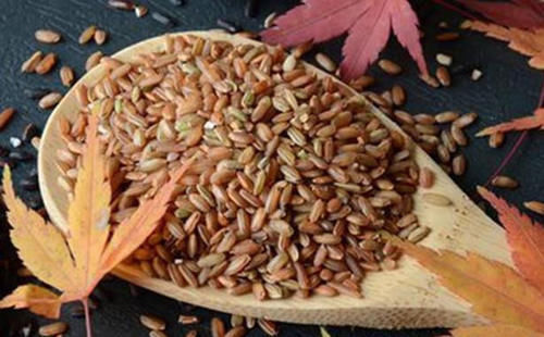 圣女果|女性不想老太快,学会吃3种食物,排毒消脂,延缓衰老,呵护肌肤