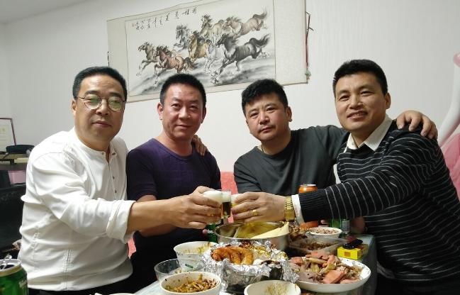 带来|年轻时一天喝一斤白酒的人，60岁还好吗？酒带来了什么结果？