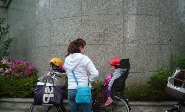 孩子|孩子睡觉有这3个表现,说明他的智商很高,占一个的就偷着乐吧