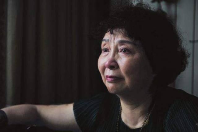 老人|64岁老人产下双胞胎,如今10年过去了,她和两个孩子生活怎样了