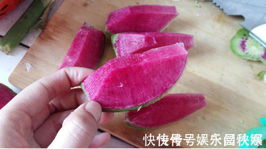 萝卜|补钙是西红柿的8倍,价钱却便宜很多,多给孩子吃,个子往上窜