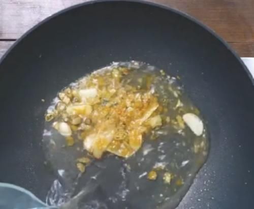  正道|冬天要刺激一回！酸酸辣辣才是正道啦！肥牛这样做才好吃~