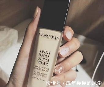 阿玛尼 底妆脱妆整个妆面犹如车祸,尴尬!这些持久粉底液你还不知道?