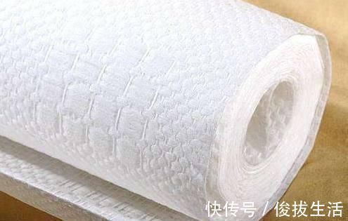 墙纸|墙面装修不要贴墙纸了,如今流行贴这种,住20年也不翘边发霉