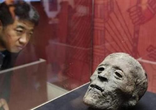 贵族集团@王莽的头颅，被历代皇室视为宝贝，收藏272年，它有何特殊之处