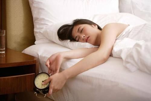 尿液|肝不好的人，上厕所时或会有这3个表现，不妨注意一下