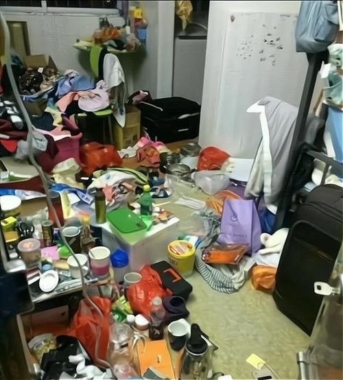 大学宿舍“凌乱不堪”，下学期还准备上学吗？年轻人该醒醒了！