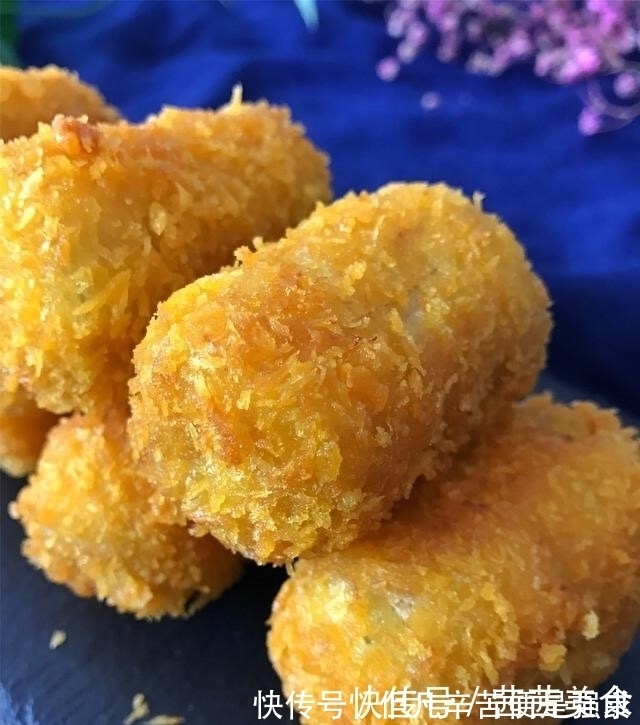 香蕉糕|3根香蕉,2个鸡蛋,简单一搅,做孩子爱吃的小零食,外脆里软