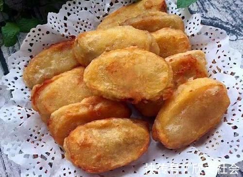 土豆这样做太香了，不炒不烤也不煎，个个都空心，出锅就抢着吃