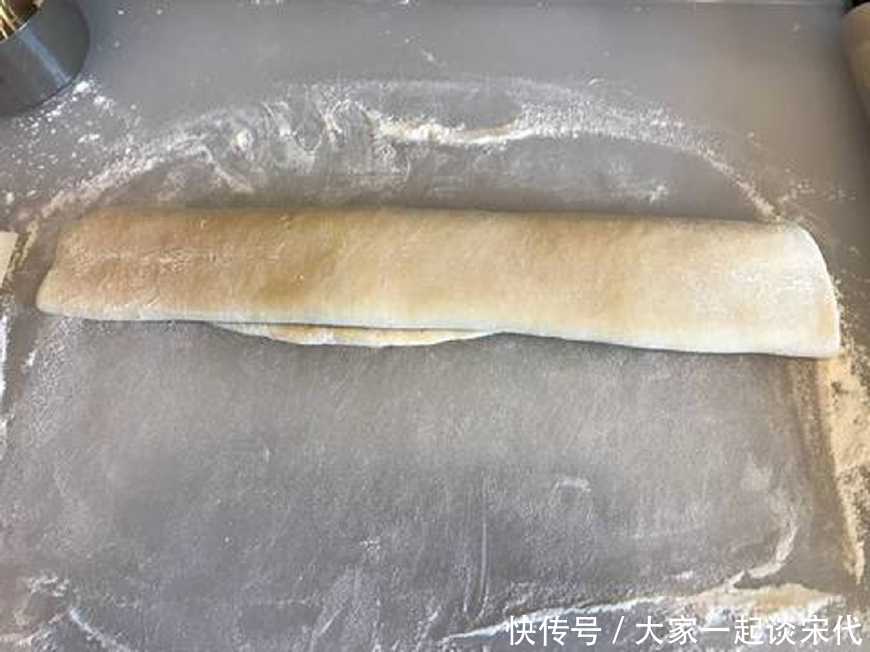 煮面条时,冷水下锅还是热水下锅?很多人都不懂,难怪面条不劲道