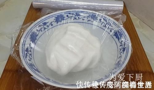 麻团这做法才正确,掌握几个小技巧,个个空心不炸锅