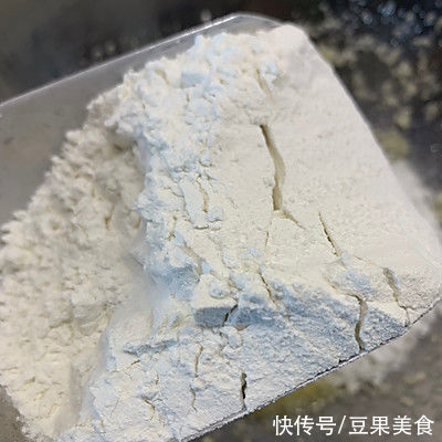 香骨|这道蒜香骨，家人天天求我做