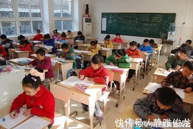 儿子|儿子期末考试得了第一名,宝妈砸开存钱罐给奖励,一锤下去却懵了