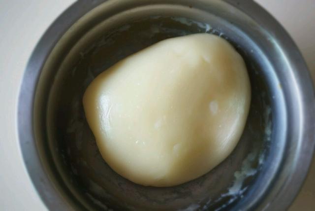 不用烤箱，在家也能做“雪媚娘”，甜而不腻，零失败的小甜点