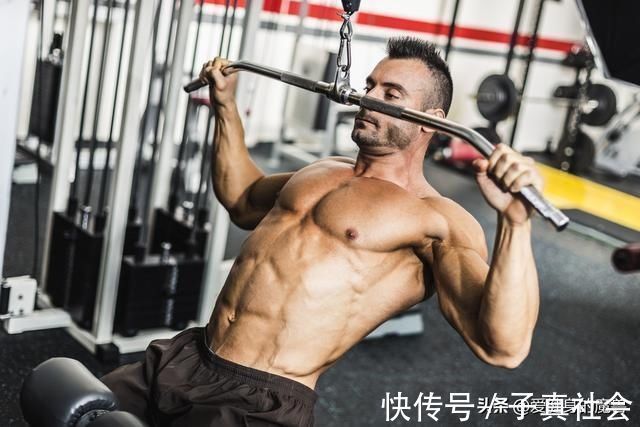 张力|健身教练增肌技巧掌握哪些增肌技巧,能让自己大一圈