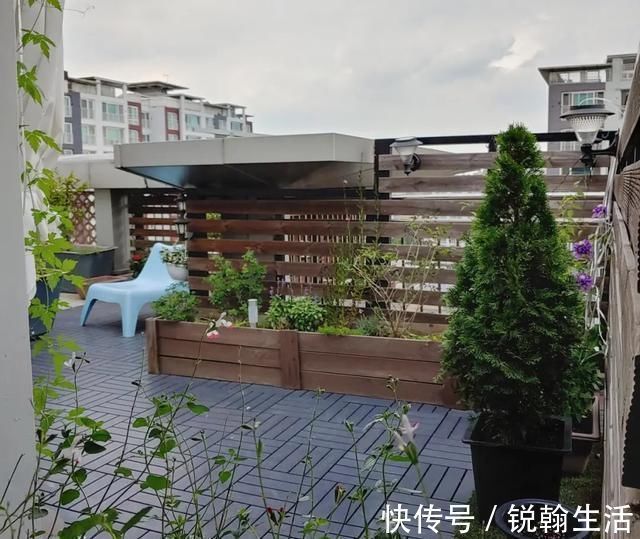 房子|闺蜜花重金买下顶楼的房子,赠送的18㎡露台太美了,恨不得天天去