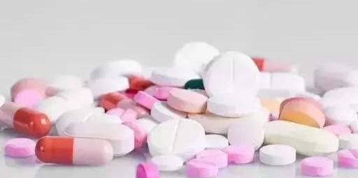 这几种“小药片”可别扔了,放水里搅一搅,促生根开花还能防烂根