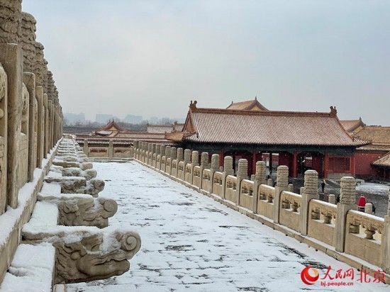 故宫|北京迎2022年初雪 故宫覆盖白雪更显魅力