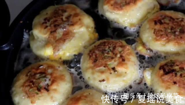 鸡蛋饼新做法，不用揉面，筷子一搅，营养好吃，咬一口满嘴香