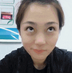 |搞笑GIF:像泥鳅一样的舌头,好长啊