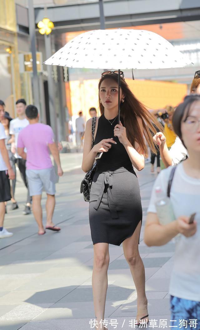 连衣裙 时髦单品连衣裙,凸显脖颈那迷人的小锁骨,可甜可咸