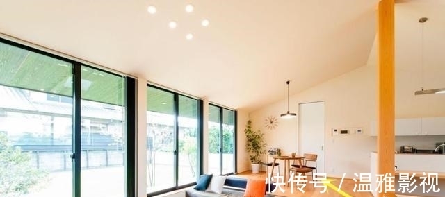 榻榻米|聪明人将大客厅一分为二：一半榻榻米，一半下沉设计，眼前一亮！