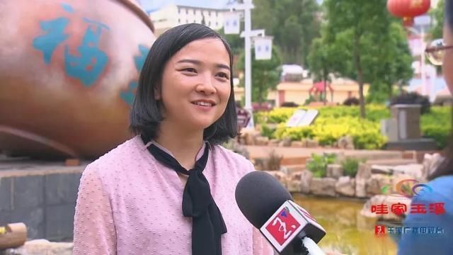 海底世界!百名劳动者畅谈百年丨尹长保巧手雕出大千世界