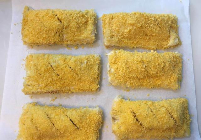  轻松|懒人版香蕉派，香甜酥脆，5分钟轻松搞定