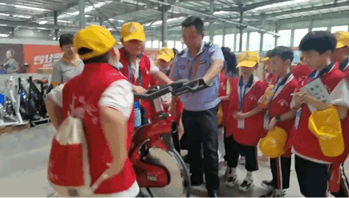 伊启实业|原来健身器材是这样生产出来的——广电小记者记录企业快成长 见证工业大生产