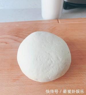 小笼包家里怎么做？送您快手版小笼包做法，简单美味，吃不够