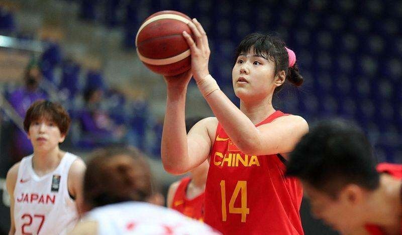 女篮|中国篮坛好消息！女篮无新增阳性+1人转阴，姚明做出重要的承诺
