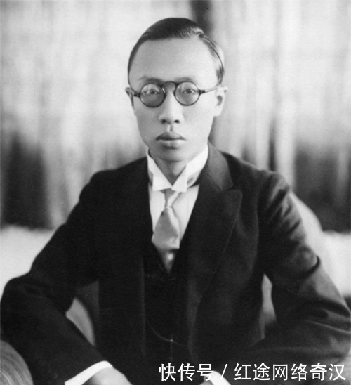 太监|溥仪改造后,去探望在寺庙生活的太监,太监一句称呼让他泣不成声