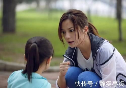 张银行卡|孩子收到爷爷的新年礼物,哭着打电话要退货,爹妈劝都劝不住