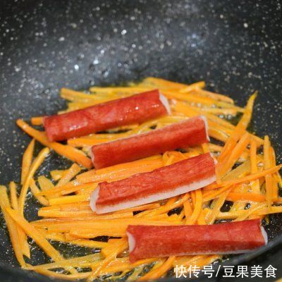 蟹柳|#丘比三明治#蟹柳滑蛋时蔬汉堡