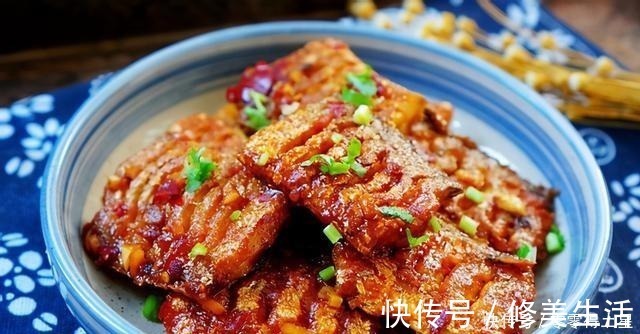 不要吃带鱼只会炖啦，这种做法要试一试，简单容易，很下饭