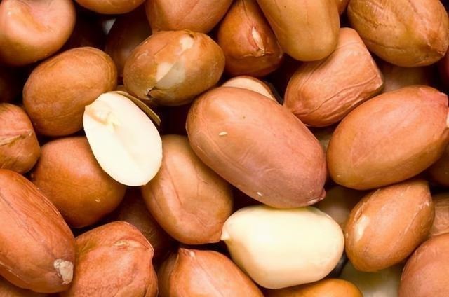 膳食纤维|最新研究发现：每天吃几粒花生能让血管健康，可每天具体吃多少？