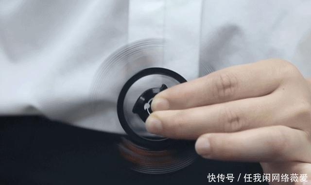 中国空间站核心舱有玄机，舱内装了六个铁球，六个铁球重达1吨