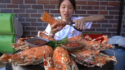 一看|大胃王吃10只“龙虾”,掰开一看却穿帮了,网友我能吃50只