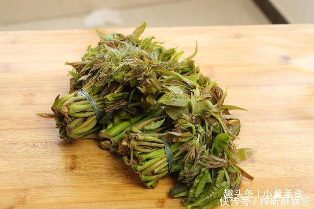  黄花菜|6种蔬菜晒干后，比新鲜的还好吃，冬天炖肉很香，放半年都不坏