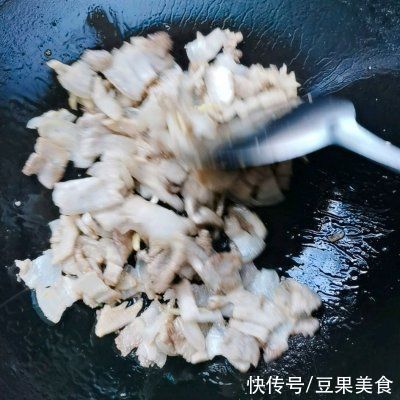 我奶奶教我的家常回锅肉的技巧，一定要加它才好吃